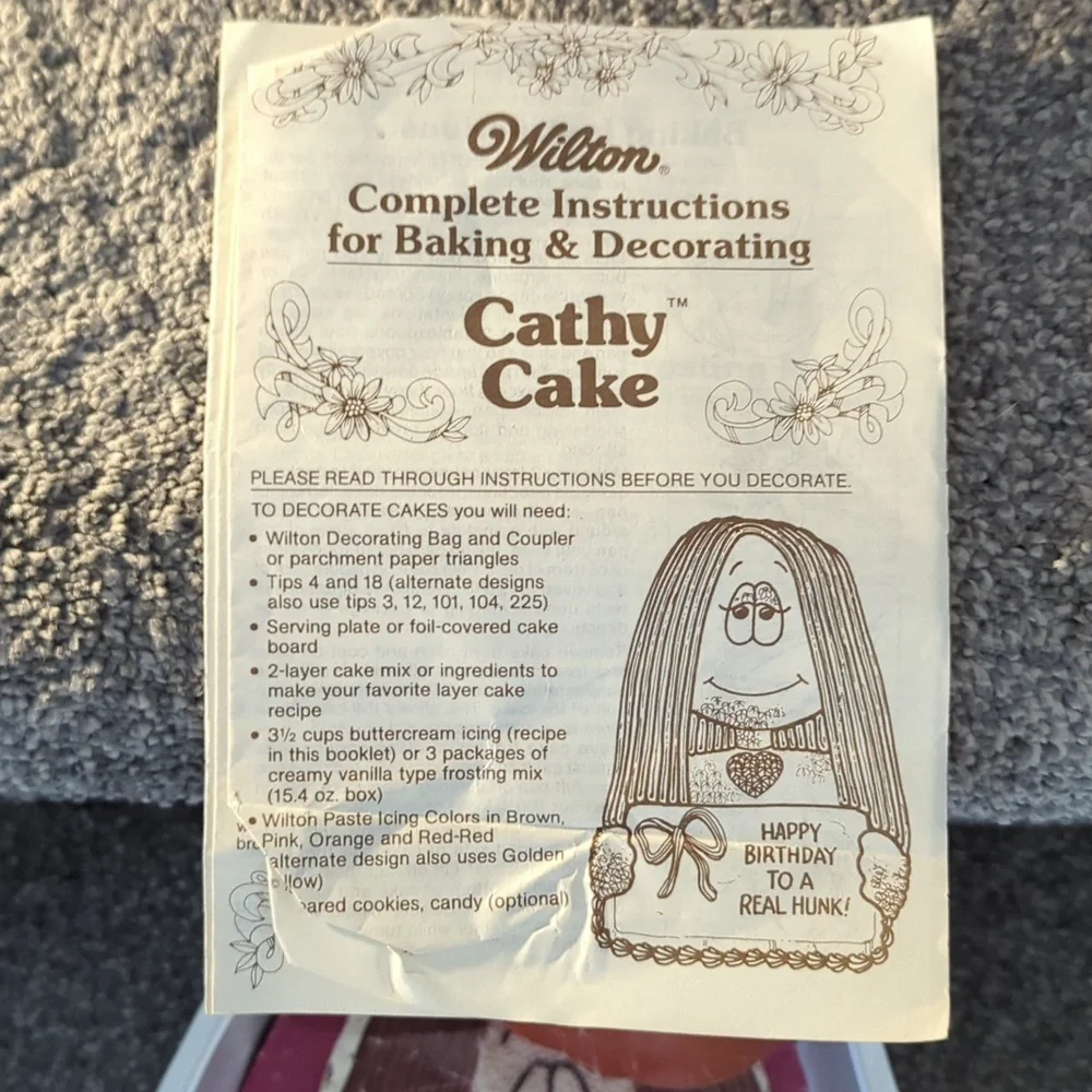 Wilton Cathy cake pan